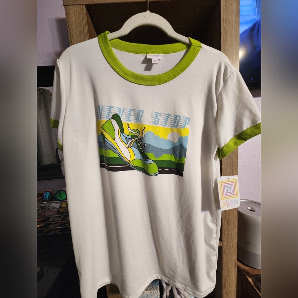 Lularoe t shirt